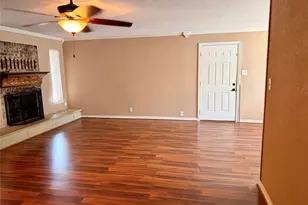 201 Collins Dr, Terrell, TX 75160 - Photo 8