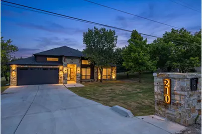 210 Knob Hill Drive, Granbury, TX 76048 - Photo 4