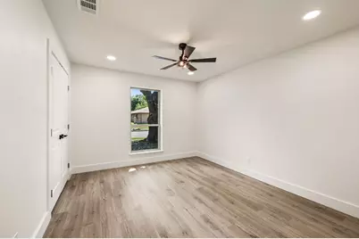 2405 Glenbrook Meadows Drive, Garland, TX 75040 - Photo 14