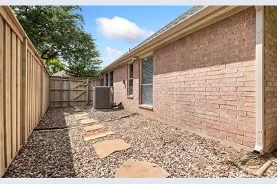 809 Lake Point Circle, McKinney, TX 75072 - Photo 38