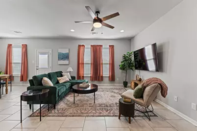 105 Kellys Heroes Way, Jarrell, TX 76537 - Photo 6