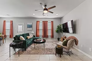 105 Kellys Heroes Wy, Jarrell, TX 76537 - Photo 6