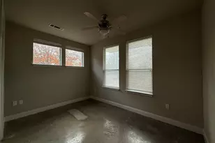 801 N Bishop Ave, Dallas, TX 75208 - Photo 12