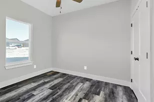 1807 Boxwood Dr, Sherman, TX 75092 - Photo 12