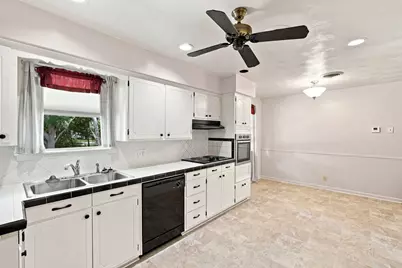 1420 Austin Drive, Ennis, TX 75119 - Photo 6
