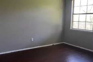 2101 Pennington Dr, Arlington, TX 76014 - Photo 6