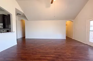11920 Hassop Ln, Burleson, TX 76028 - Photo 10