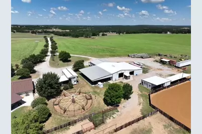 5026 Upper Montague Road, Bowie, TX 76230 - Photo 4