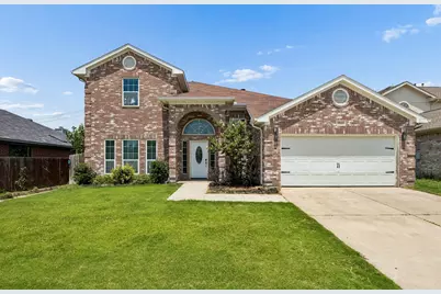 703 Fossil Hill Drive, Arlington, TX 76002 - Photo 2