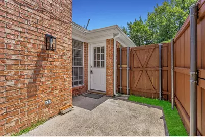 334 Touchdown Drive, Irving, TX 75063 - Photo 34