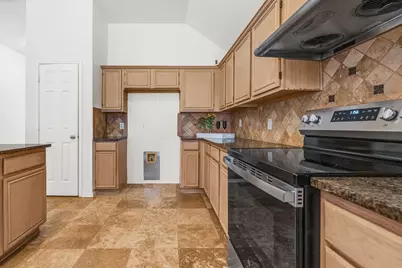 334 Touchdown Drive, Irving, TX 75063 - Photo 18