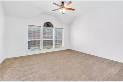334 Touchdown Drive, Irving, TX 75063 - Photo 24
