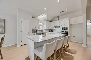 1412 Melody Ln, Carrollton, TX 75006 - Photo 10