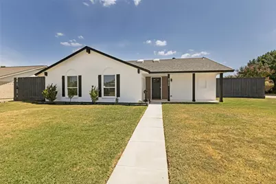 2150 Richwood Drive, Garland, TX 75044 - Photo 2