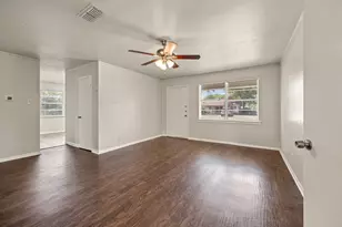 5213 Santa Rosa Dr, Haltom City, TX 76117 - Photo 6