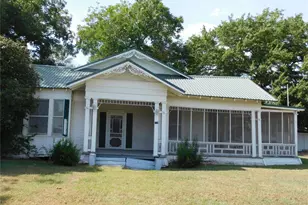 106 N 1st Street W, Dawson, TX 76639 - Photo 6