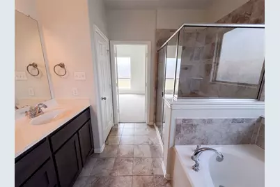 204 Janice Court, Glenn Heights, TX 75154 - Photo 12