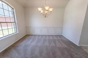 204 Janice Ct, Glenn Heights, TX 75154 - Photo 8