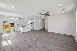 2628 White Rock Dr, Granbury, TX 76048 - Photo 12