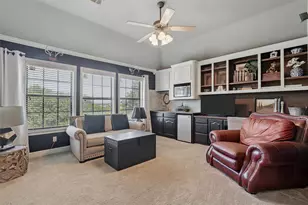 3404 Creek Crossing Dr, Weatherford, TX 76087 - Photo 6
