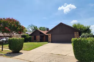 5820 Concord St, Watauga, TX 76148 - Photo 2