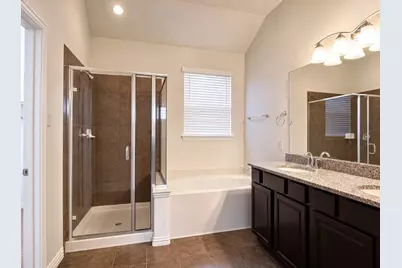 8772 Iron Horse Drive, Irving, TX 75063 - Photo 14