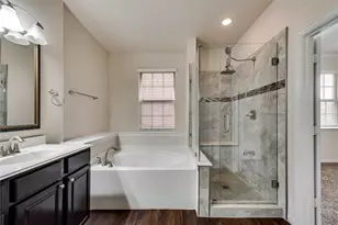 1908 Loma Linda Dr, Irving, TX 75063 - Photo 26