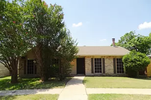 7220 Emory Oak Ln, Dallas, TX 75249 - Photo 1