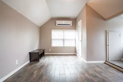 4620 E Holiday Estates Court, Granbury, TX 76049 - Photo 24