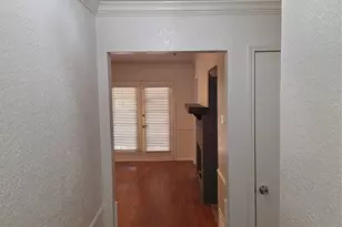 5525 Parliament Dr, Arlington, TX 76017 - Photo 6