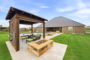 13450 Kira Ln, Justin, TX 76247 - Photo 26