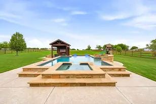 13450 Kira Ln, Justin, TX 76247 - Photo 4