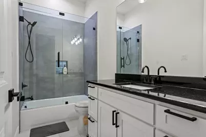 1107 Lily Court, Grand Prairie, TX 75104 - Photo 24