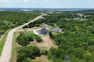 1107 Lily Ct, Grand Prairie, TX 75104 - Photo 30