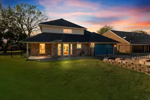 206 Tanya Dr, Rockwall, TX 75087 - Photo 2