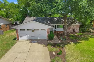 7413 Christopher Ct, North Richland Hills, TX 76180 - Photo 34