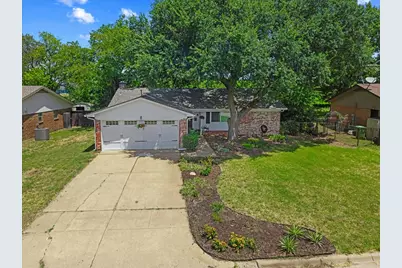7413 Christopher Court, North Richland Hills, TX 76180 - Photo 4