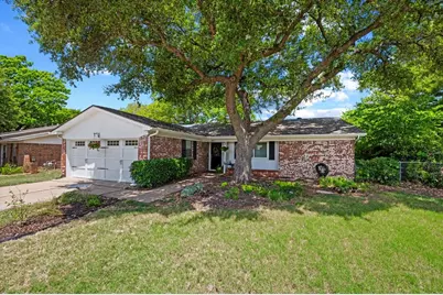 7413 Christopher Court, North Richland Hills, TX 76180 - Photo 2