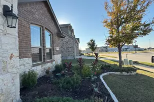 905 Berry St, Celina, TX 75009 - Photo 2