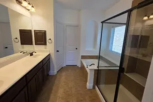 11516 Round Leaf Dr, Fort Worth, TX 76244 - Photo 12
