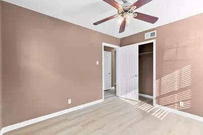 2030 Balla Way, Grand Prairie, TX 75051 - Photo 16