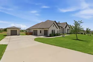 7736 Laura Lk Ln, Fort Worth, TX 76126 - Photo 2
