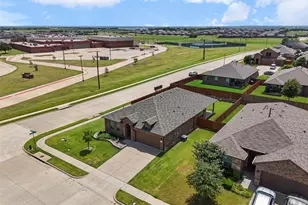 1216 Larkspur Ln, Cleburne, TX 76033 - Photo 32