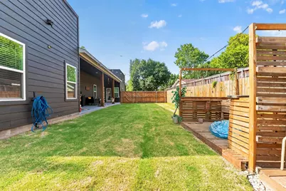2646 Greenhurst Drive, Farmers Branch, TX 75234 - Photo 30