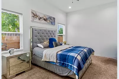2646 Greenhurst Drive, Farmers Branch, TX 75234 - Photo 14