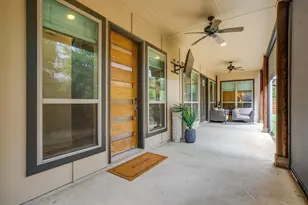 307 Templeton Dr, Fort Worth, TX 76107 - Photo 8