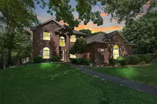 725 Big Horn Trail, Crowley, TX 76036 - Photo 2