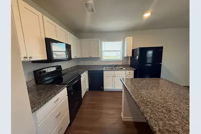 7649 Vineyard Drive, Abilene, TX 79606 - Photo 8