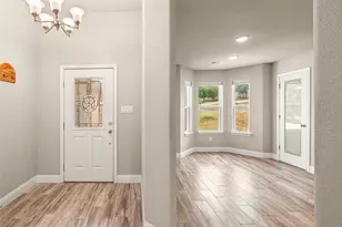 417 W 7th St, Weatherford, TX 76086 - Photo 2