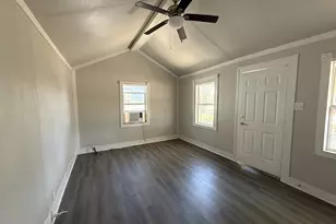 1526 Sewell St, Abilene, TX 79605 - Photo 2